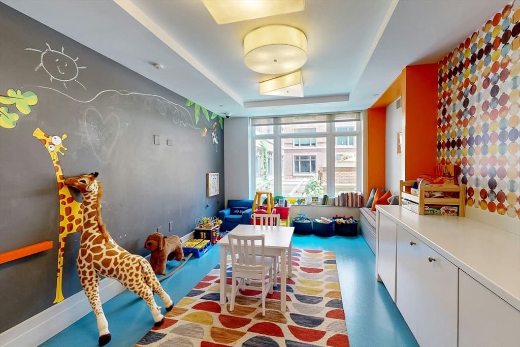 Condominium at 100 Lovejoy Wharf # 5Q, Boston MA 02114, photo 11 of 15