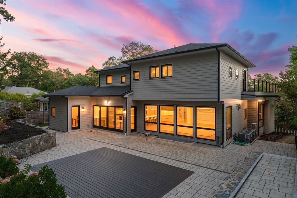 Single Family Residence at 61 Lakeview Ave, Newton MA 02460, Newton, photo 17 of 18
