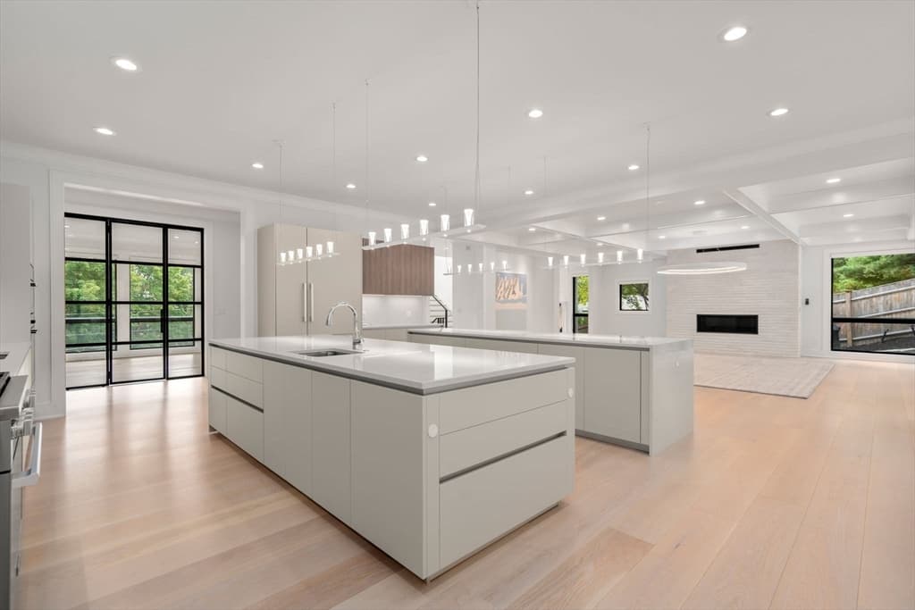 Single Family Residence at 61 Lakeview Ave, Newton MA 02460, Newton, photo 8 of 18