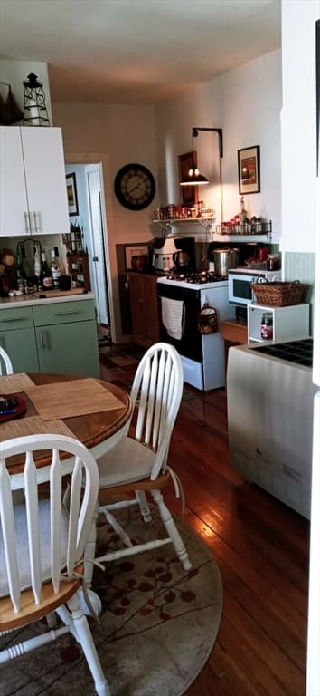 5+ Family - 5+ Units Side by Side at 377 Earle Street, New Bedford MA 02746, New Bedford, photo 3 of 37