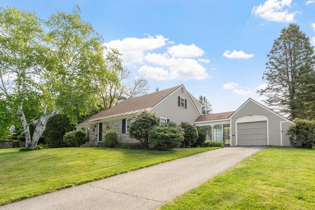 454 Wilson St, Clinton MA 01510 photo 4