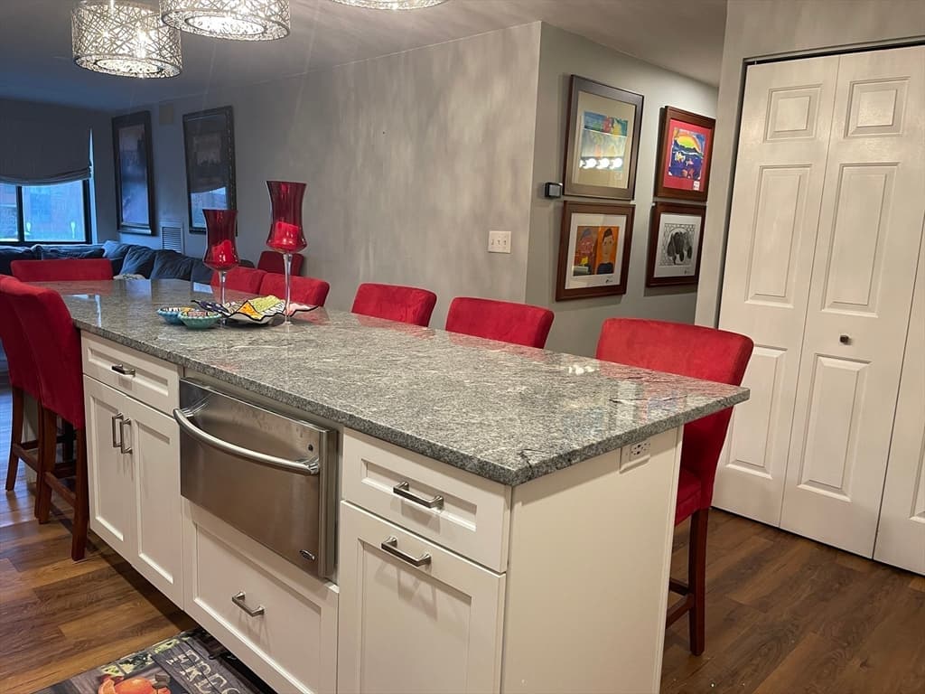 Condominium at 100 Ledgewood Dr # 410, Stoneham MA 02180, Stoneham, photo 7 of 28