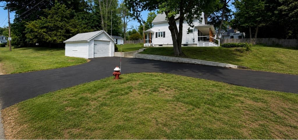 Single Family Residence at 328 Oxford St N, Auburn MA 01501, photo 24 of 28