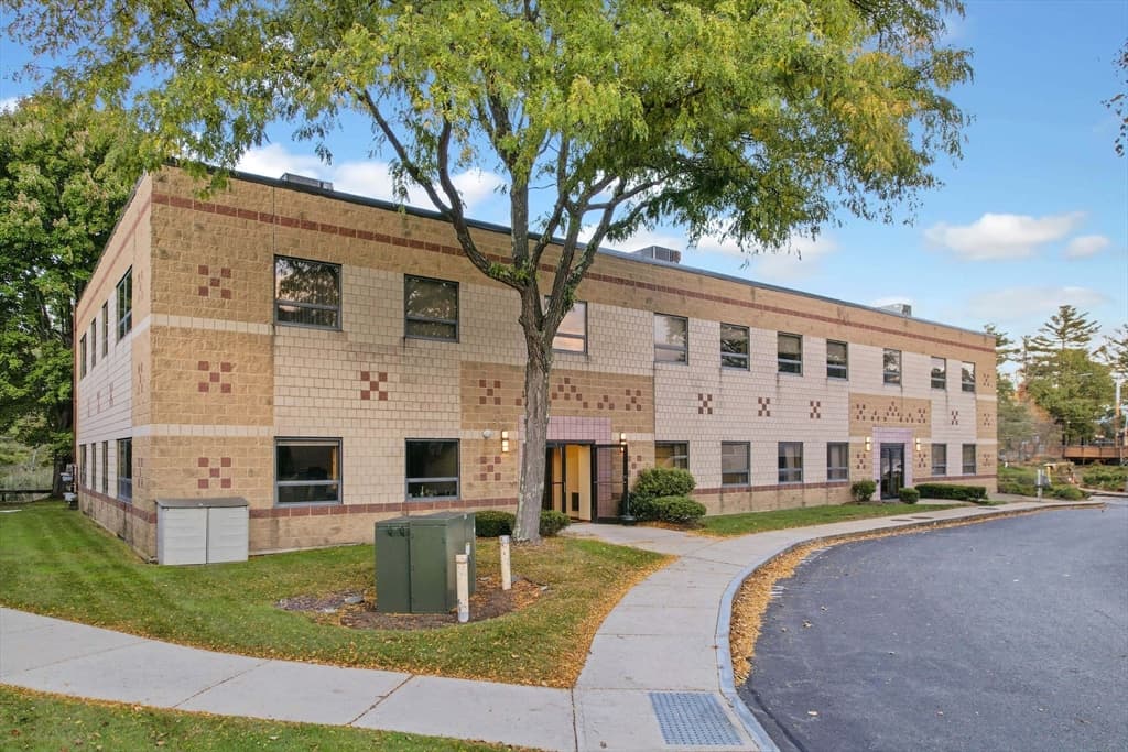 430 Boston St # 210, Topsfield MA 01983
