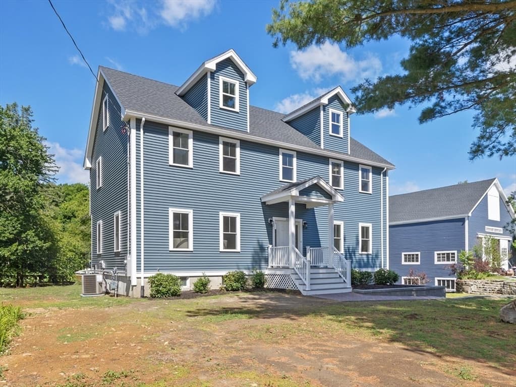 335 Salem St, North Andover MA 01845