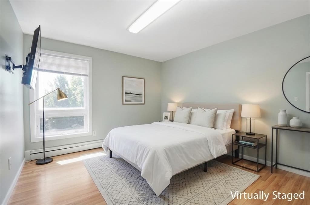 Single Family Residence at 612 Drift Rd, Westport MA 02790, photo 9 of 26