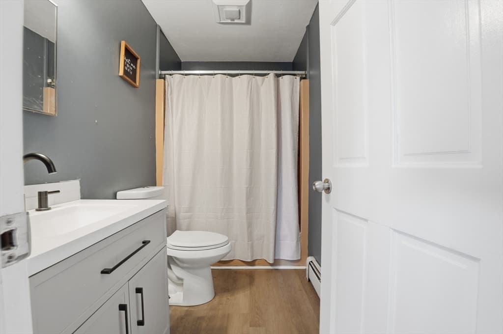Single Family Residence at 612 Drift Rd, Westport MA 02790, photo 8 of 26