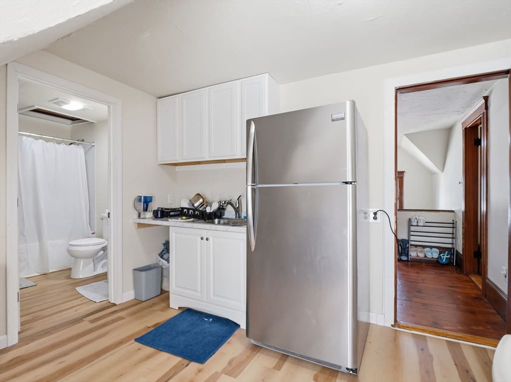 9 Englewood Ave, Worcester MA 01603 photo 35