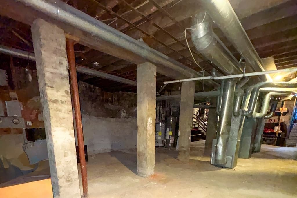 3 Family at 1023-A Blue Hill Ave, Boston MA 02124, photo 16 of 24