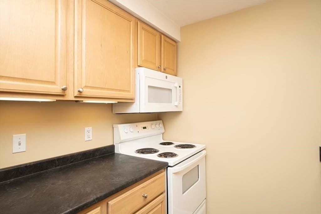 180 Main Street # F148, Bridgewater MA 02324 photo 6
