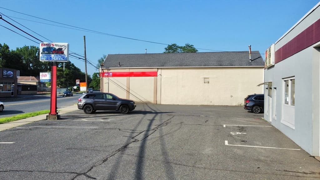512 Saint James Avenue, Springfield MA 01109 photo 5