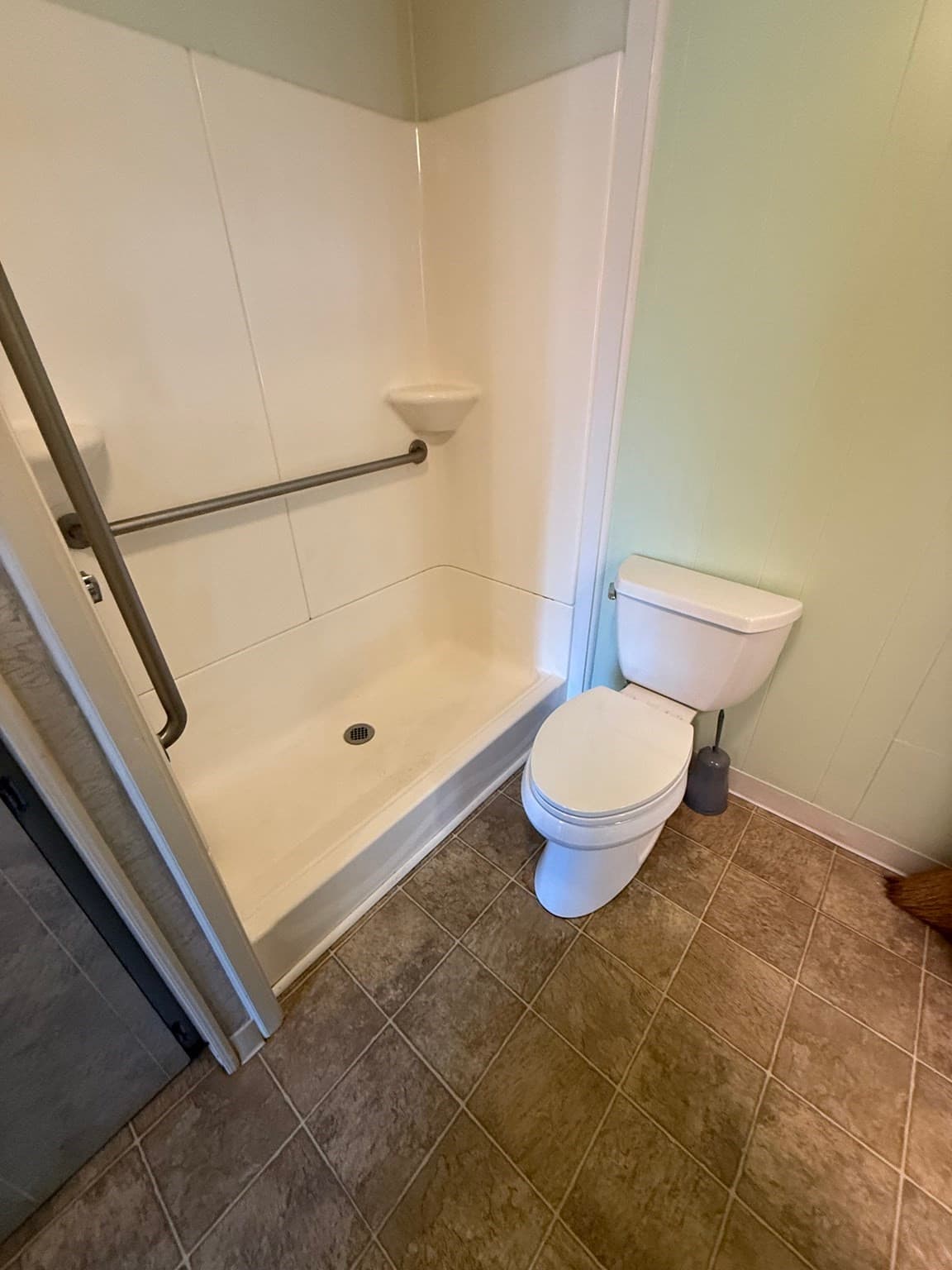 Mobile Home at 4 Center Street, Brimfield MA 01010, photo 13 of 16