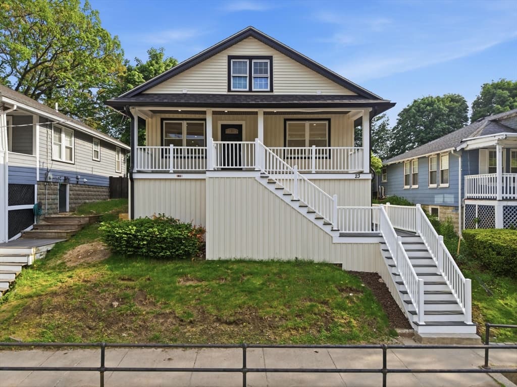 23 Murray Hill Rd, Medford MA 02155