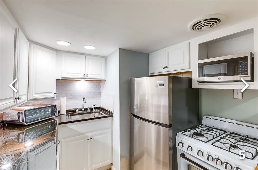 Condominium at 8 Franklin St # 19, Marblehead MA 01945, Marblehead, photo 2 of 6
