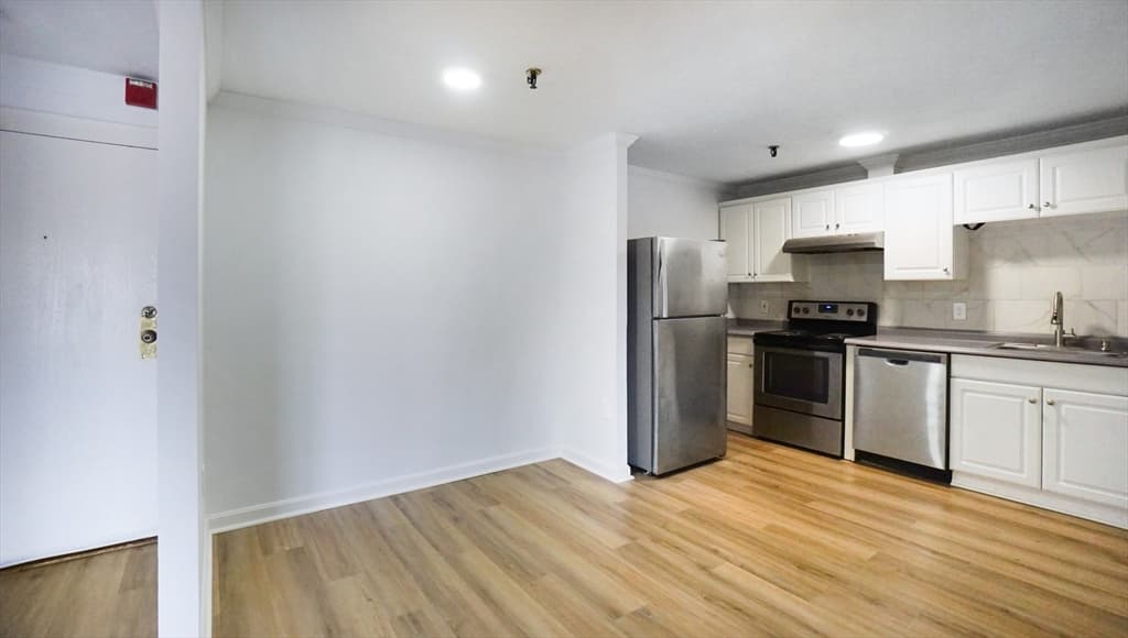 Condominium at 115 W Squantum St # 203, Quincy MA 02171, photo 2 of 14