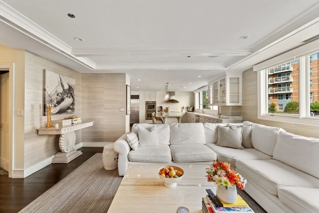 Condominium at 50 Battery St # 104, Boston MA 02109, photo 9 of 39