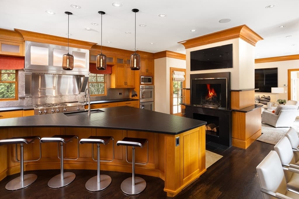 1 Chestnut Place, Brookline MA 02445 photo 6