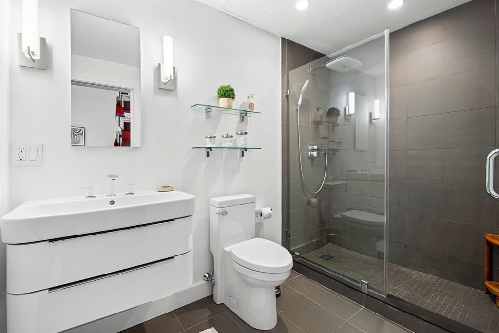 Condominium at 43 Winter St # 4, Boston MA 02108, photo 20 of 24