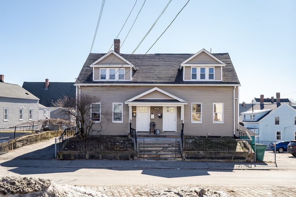 708-710 Central St, Lowell MA 01852
