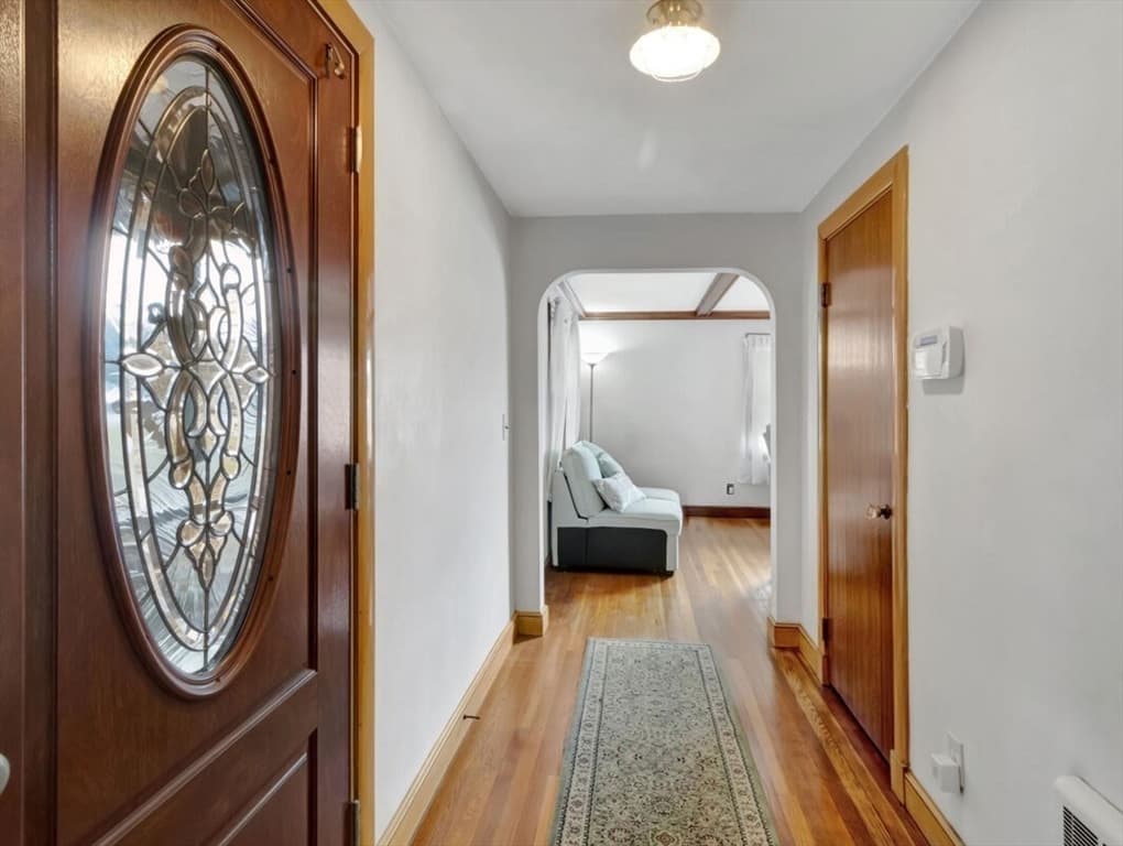 Single Family Residence at 222 Walnut St, Saugus MA 01906, photo 7 of 41