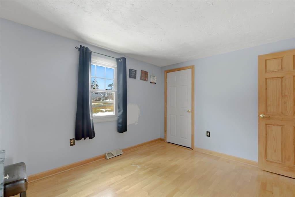 10 Wapping Rd, Kingston MA 02364 photo 10