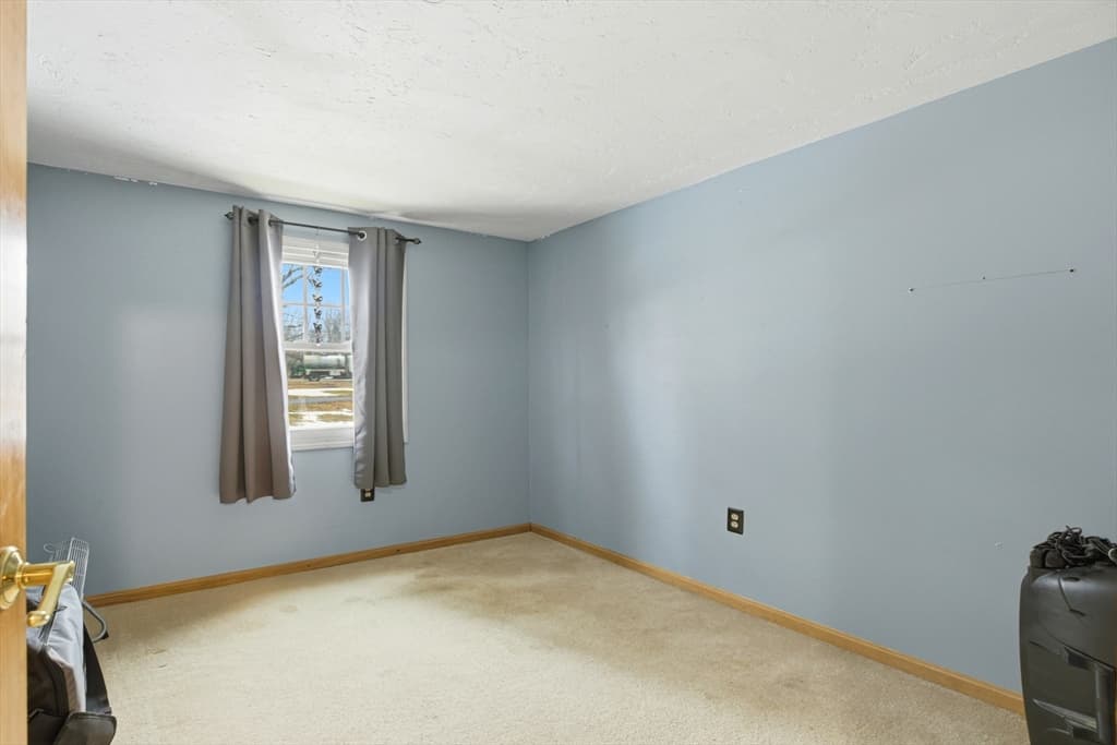 10 Wapping Rd, Kingston MA 02364 photo 8