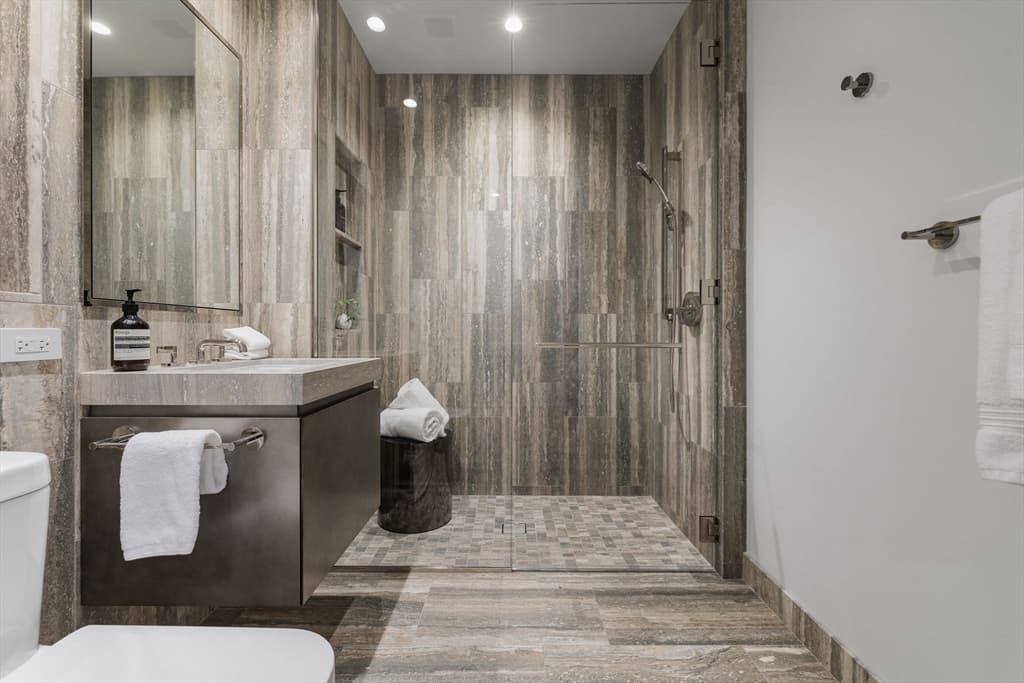 Condominium at 682 Atlantic Ave # 38E, Boston MA 02111, photo 12 of 41