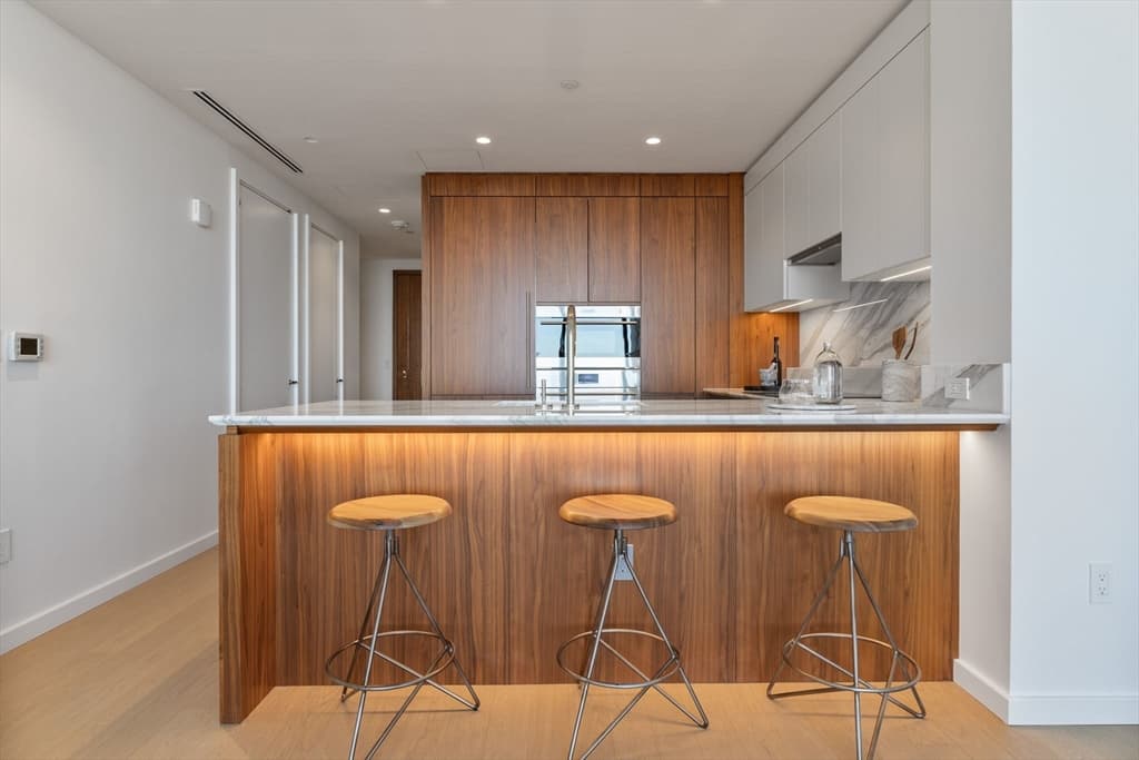 Condominium at 682 Atlantic Ave # 38E, Boston MA 02111, photo 9 of 41