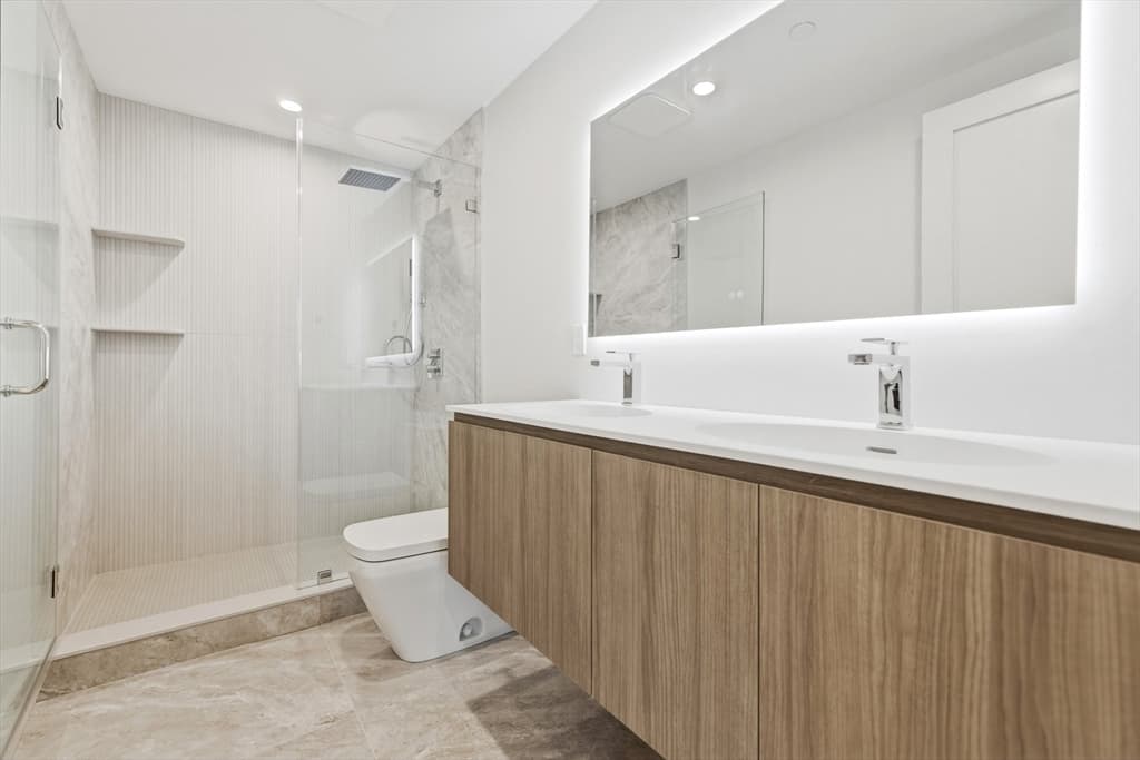 118 B Street # 204, Boston MA 02127 photo 7