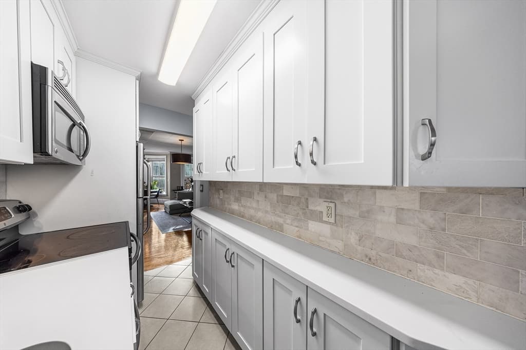 Condominium at 1 Saint Charles St # 3, Boston MA 02116, photo 9 of 36