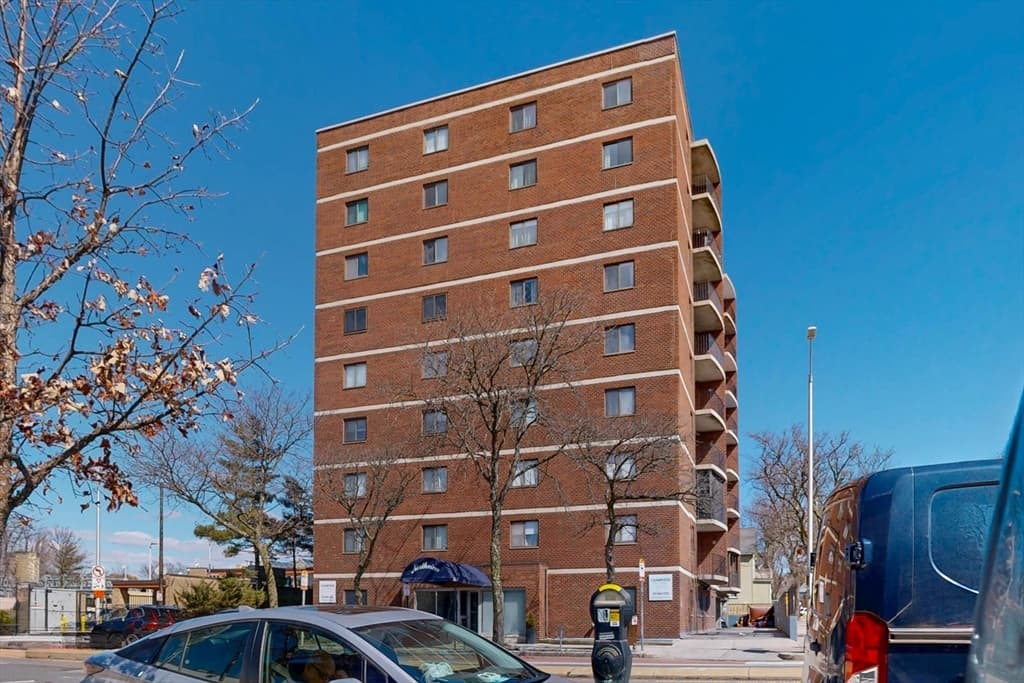 Condominium at 2353 Massachusetts Ave # 93, Cambridge MA 02140, Cambridge, photo 2 of 25