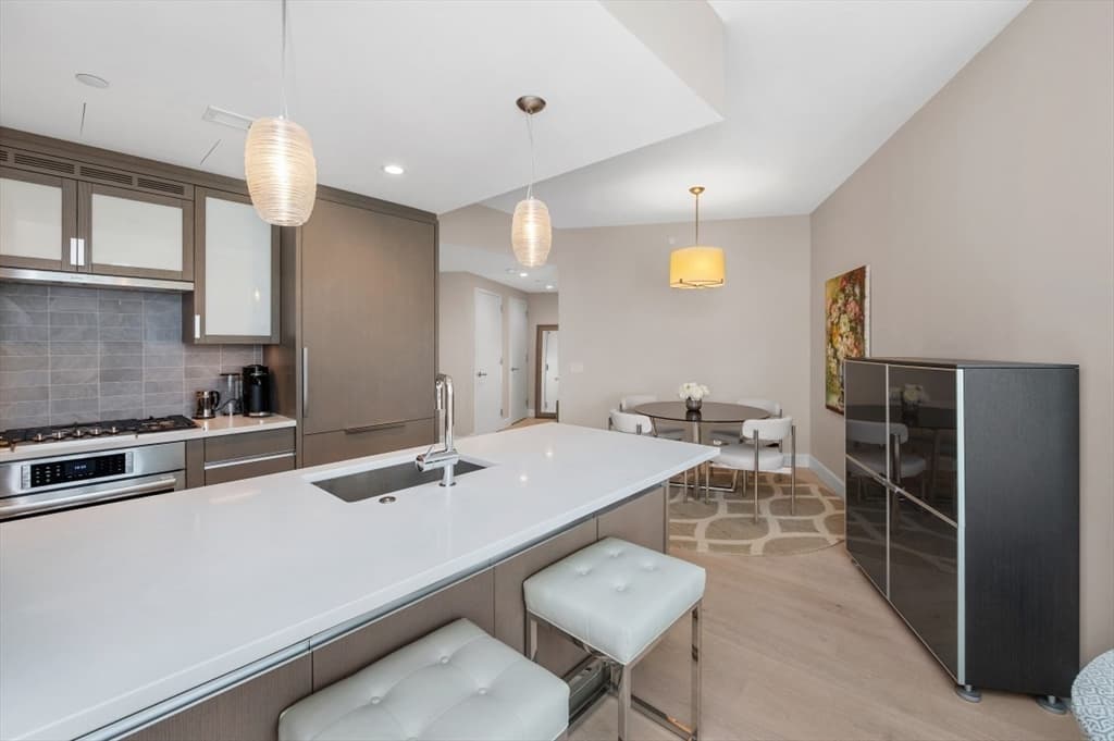 Condominium at 100 Lovejoy Wharf # 2C, Boston MA 02114, photo 6 of 25