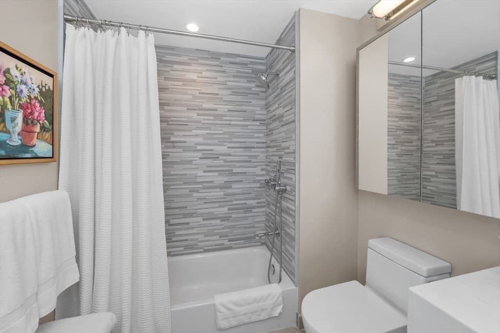 Condominium at 100 Lovejoy Wharf # 2C, Boston MA 02114, photo 16 of 25