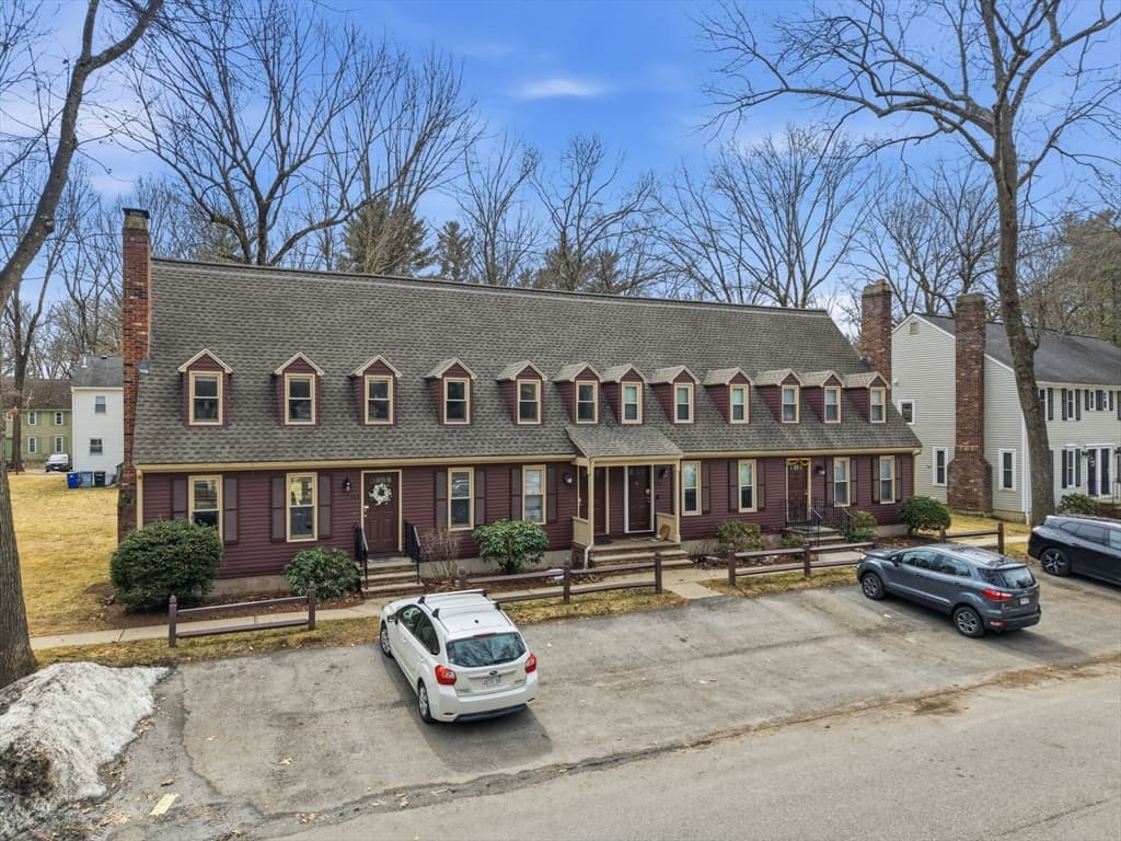 139 Wellman Ave # 139, Chelmsford MA 01863