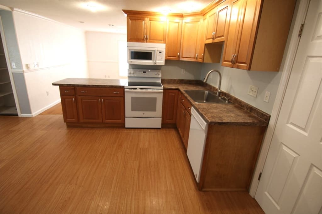 2 Family - 2 Units Up/Down at 100 Meadow St, Westfield MA 01085, photo 3 of 19