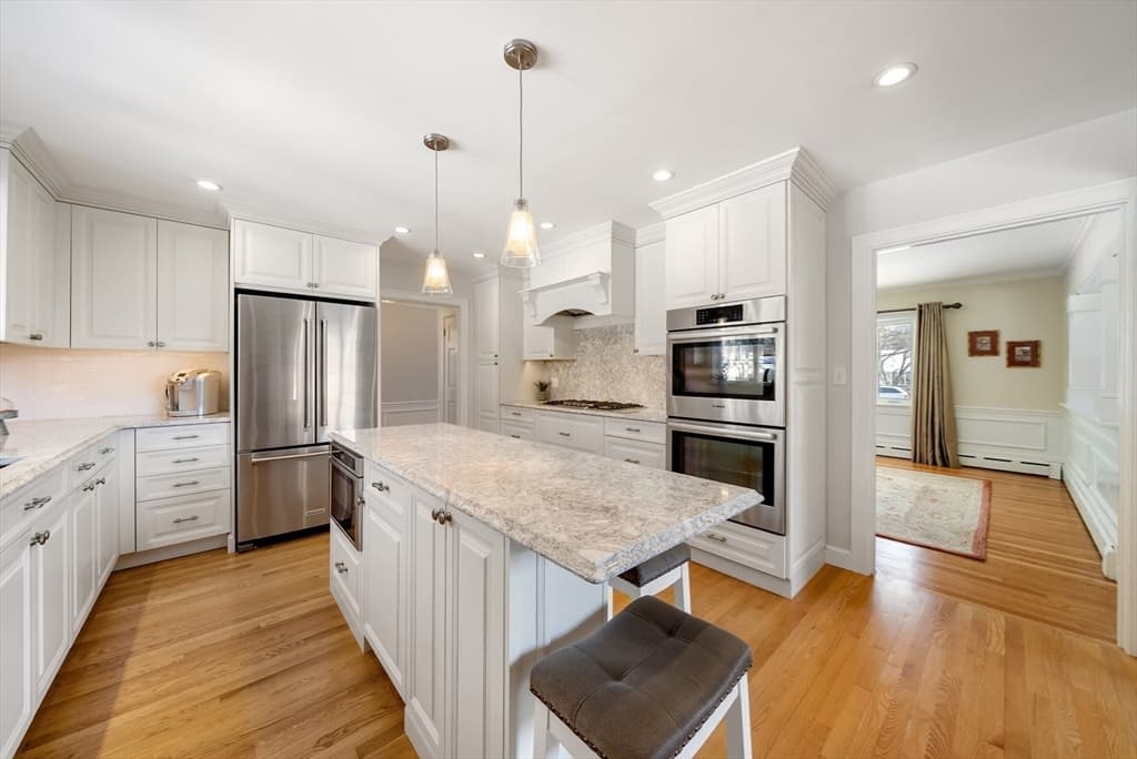 384 Brighton Street, Belmont MA 02478 photo 6