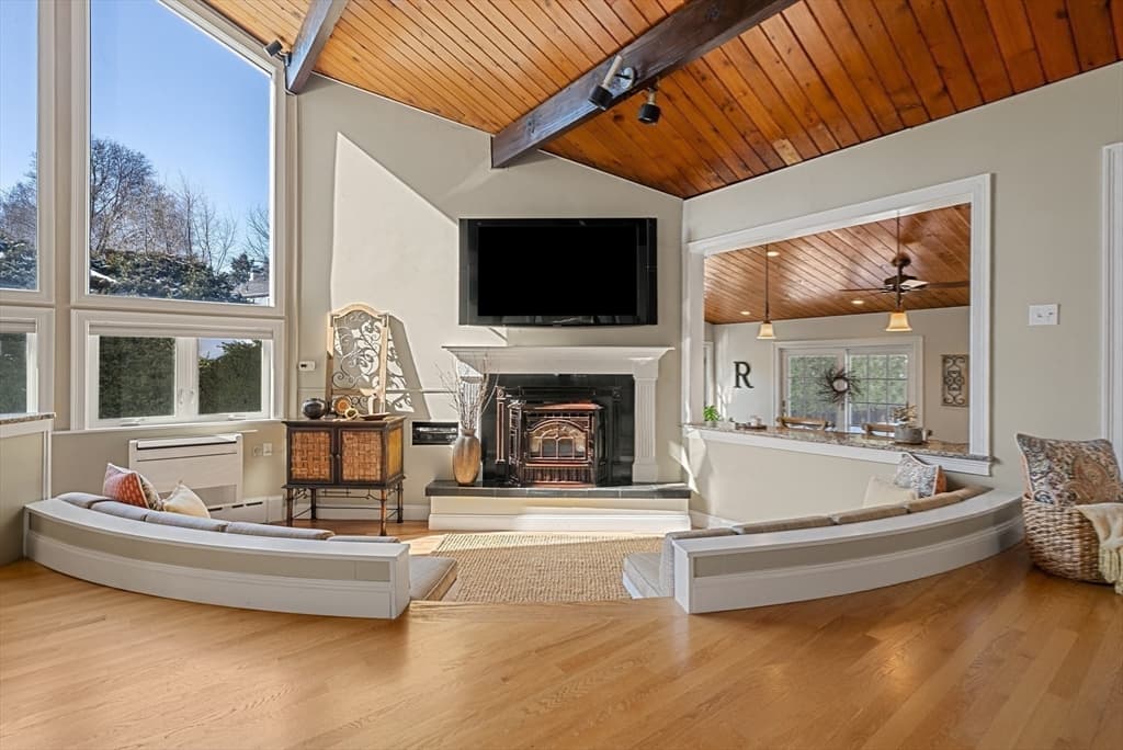 384 Brighton Street, Belmont MA 02478