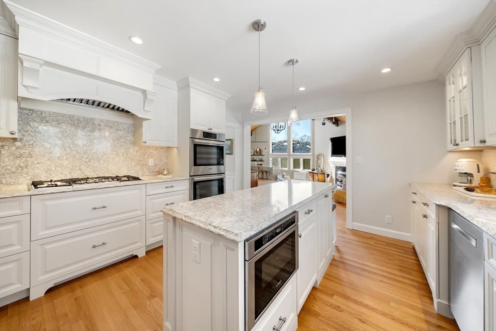 384 Brighton Street, Belmont MA 02478 photo 5