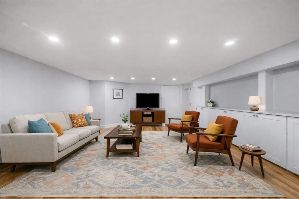384 Brighton Street, Belmont MA 02478 photo 20