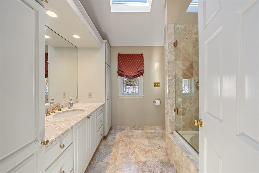 384 Brighton Street, Belmont MA 02478 photo 15