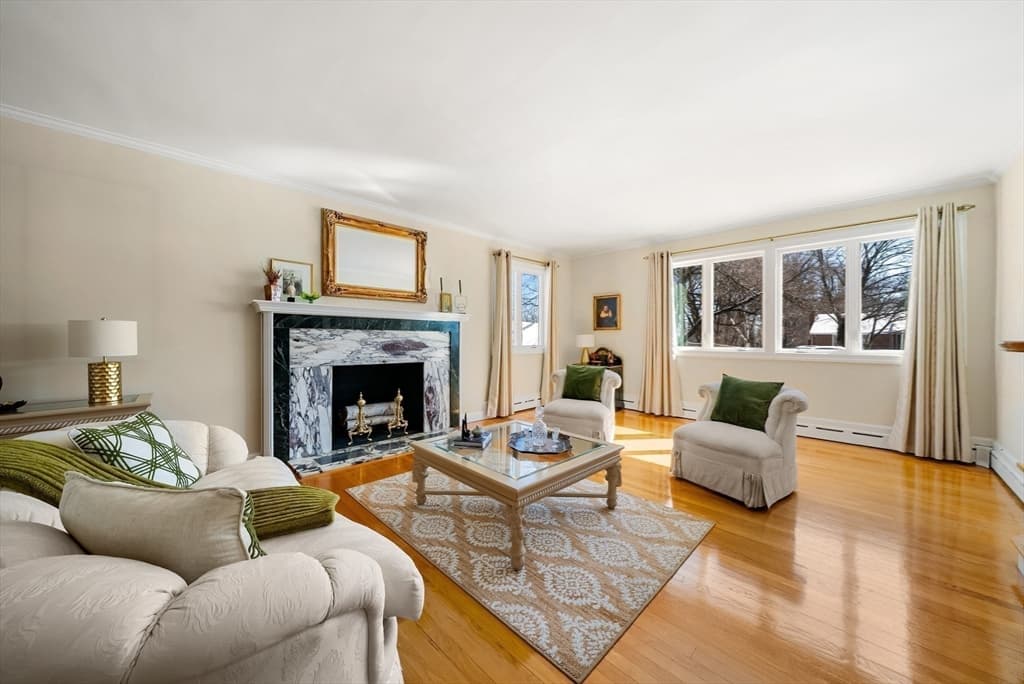 384 Brighton Street, Belmont MA 02478 photo 8