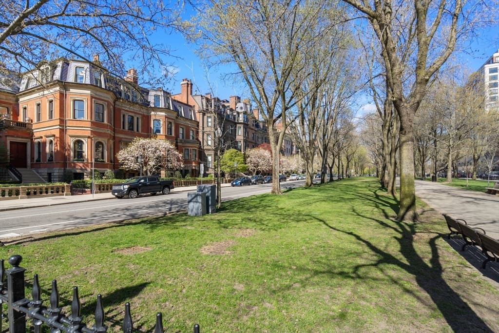 5-9 Family at 249 Commonwealth Ave, Boston MA 02116, Boston, photo 8 of 8