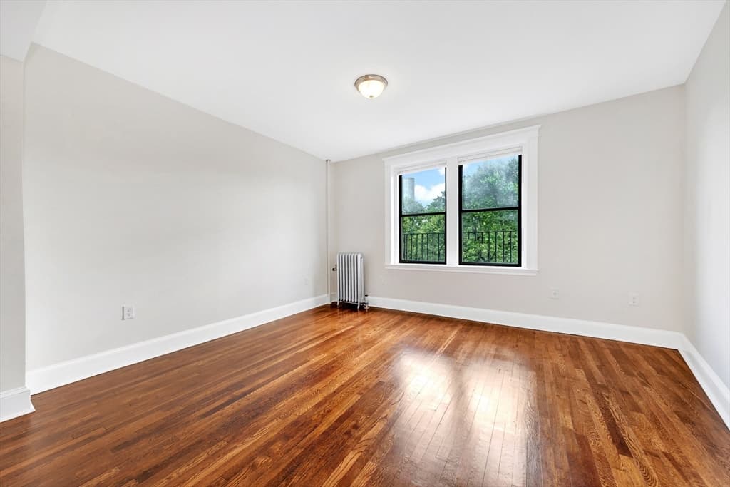 Condominium at 11 Park Dr # 22, Boston MA 02215, photo 13 of 40