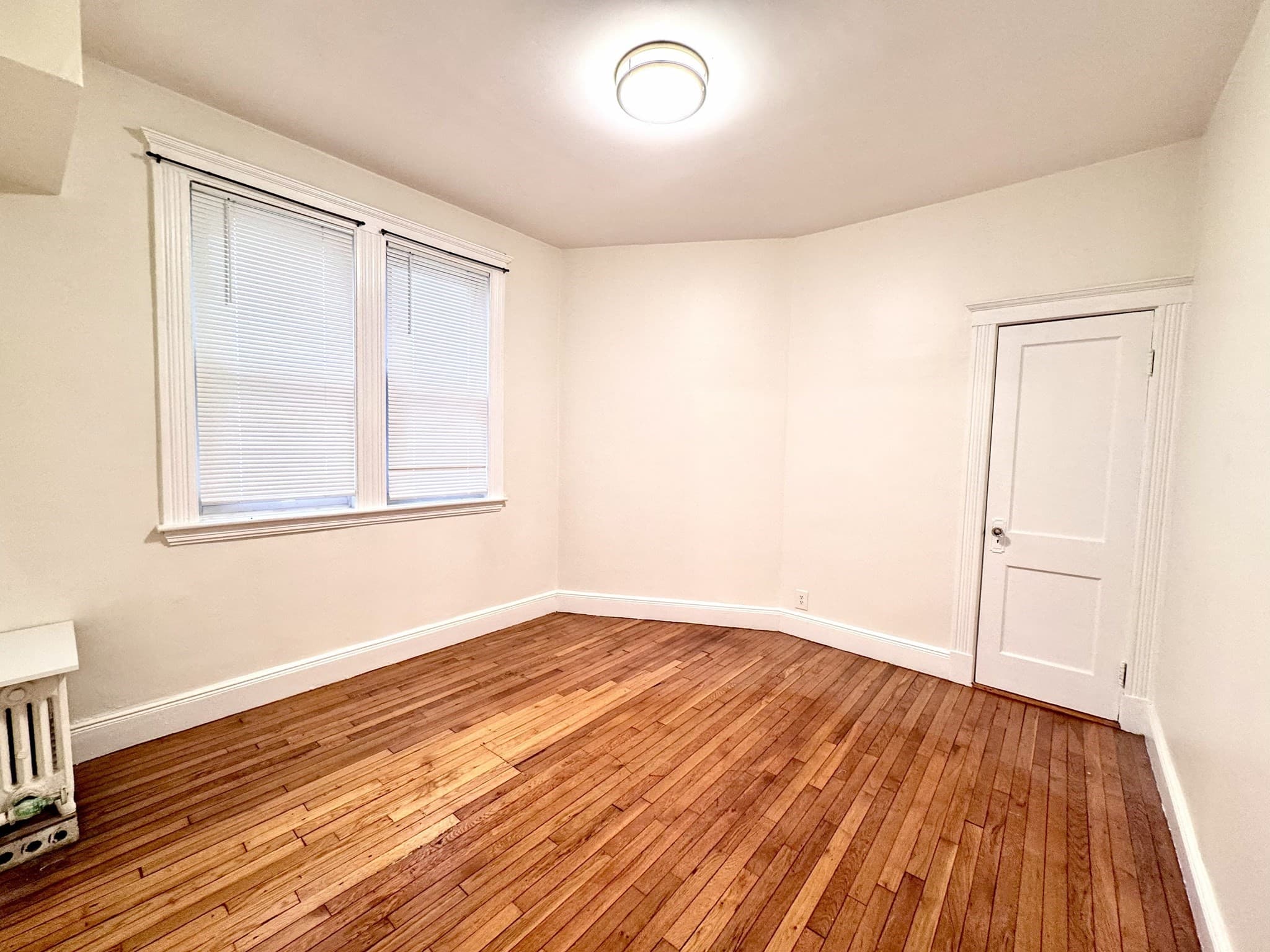 Condominium at 28 Sidlaw Rd # 2, Boston MA 02135, photo 3 of 11