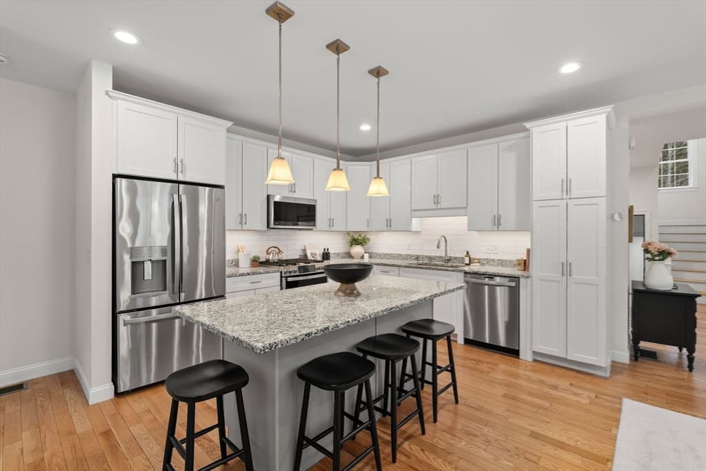 Condominium at 20 Split Rock Ln # 20, Mattapoisett MA 02739, photo 20 of 41