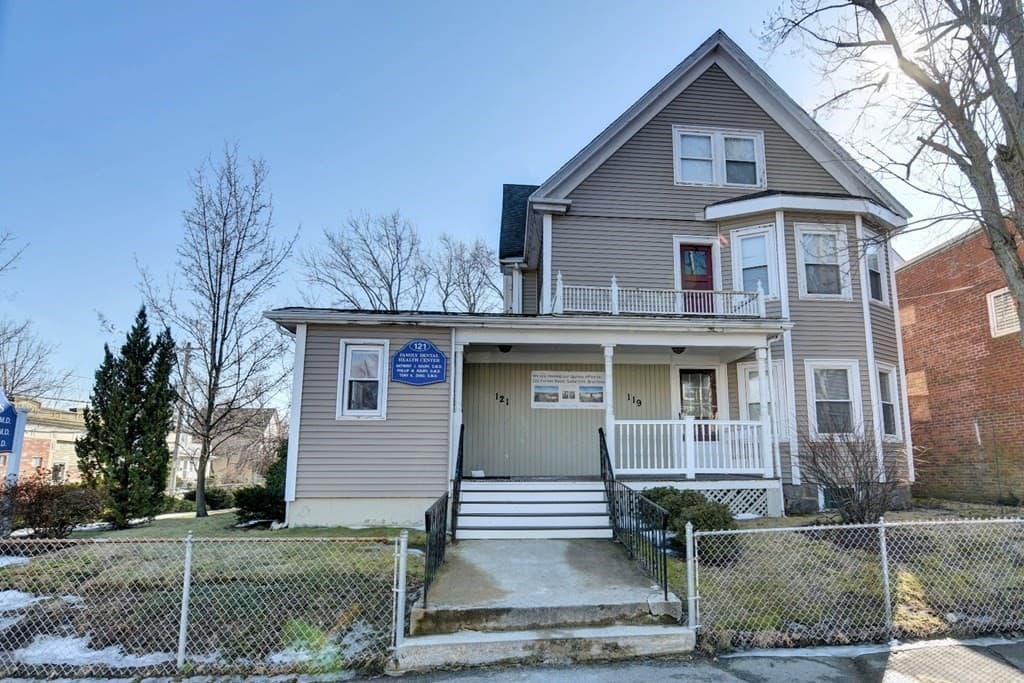 119-121 Billings Rd, Quincy MA 02171