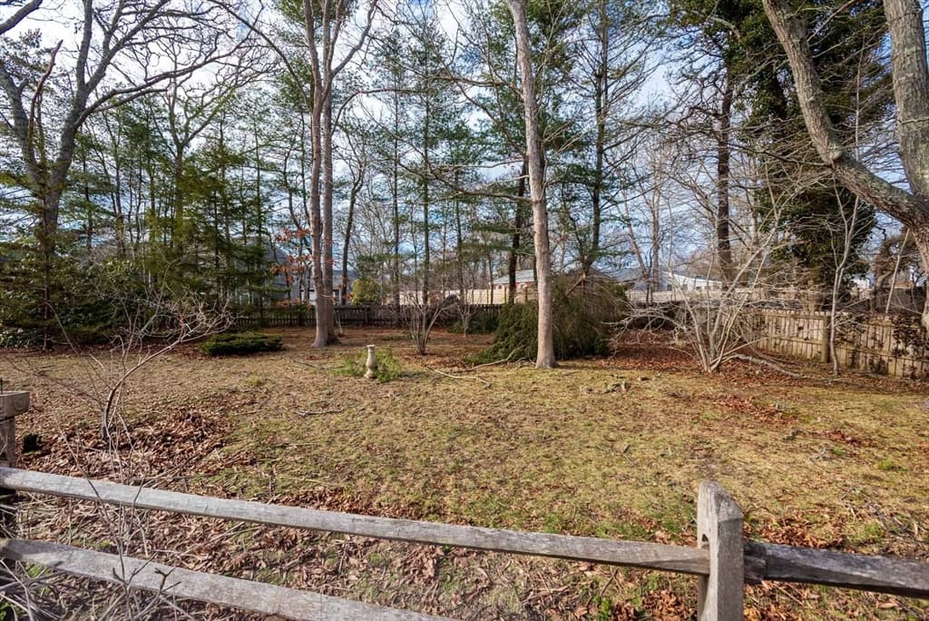 17 Chapman La, Edgartown MA 02539 photo 3