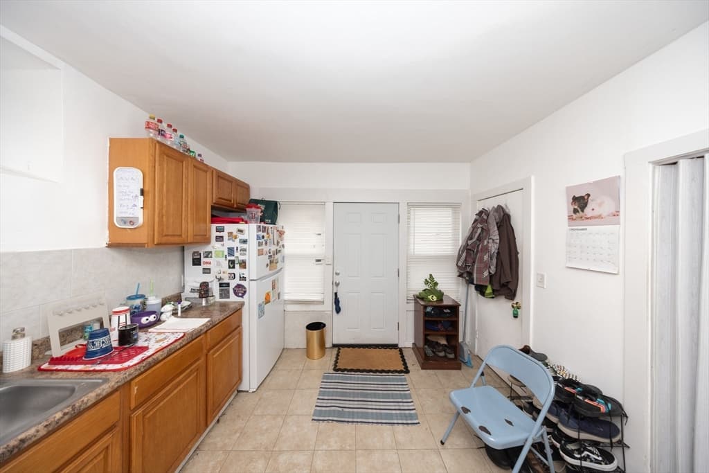 3 Family at 151 Mechanic Street, Fitchburg MA 01420, photo 34 of 42