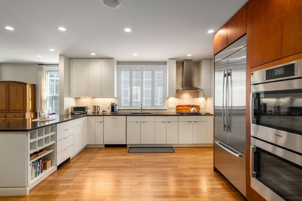 Single Family Residence at 16 York Terrace, Brookline MA 02446, photo 15 of 42