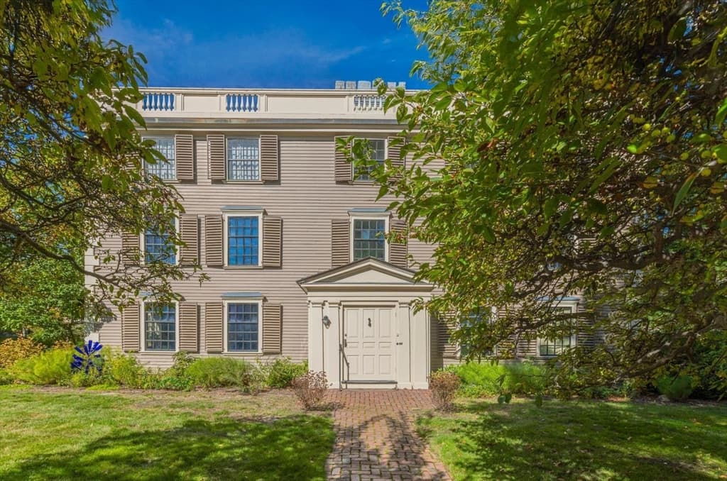 159 Brattle Street, Cambridge MA 02138